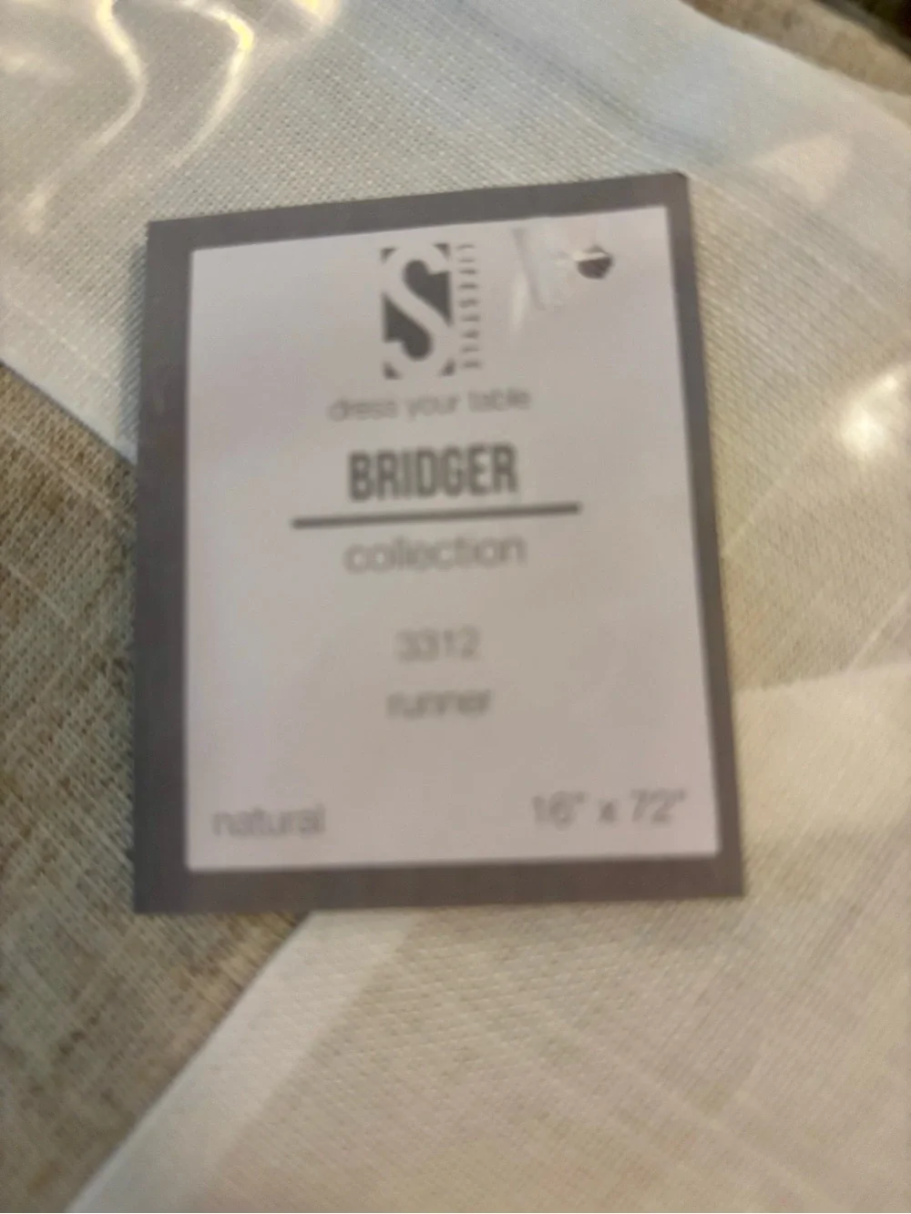 Neutral Textured Linen Table Runner 16x72- White & Natural! NWT🫶